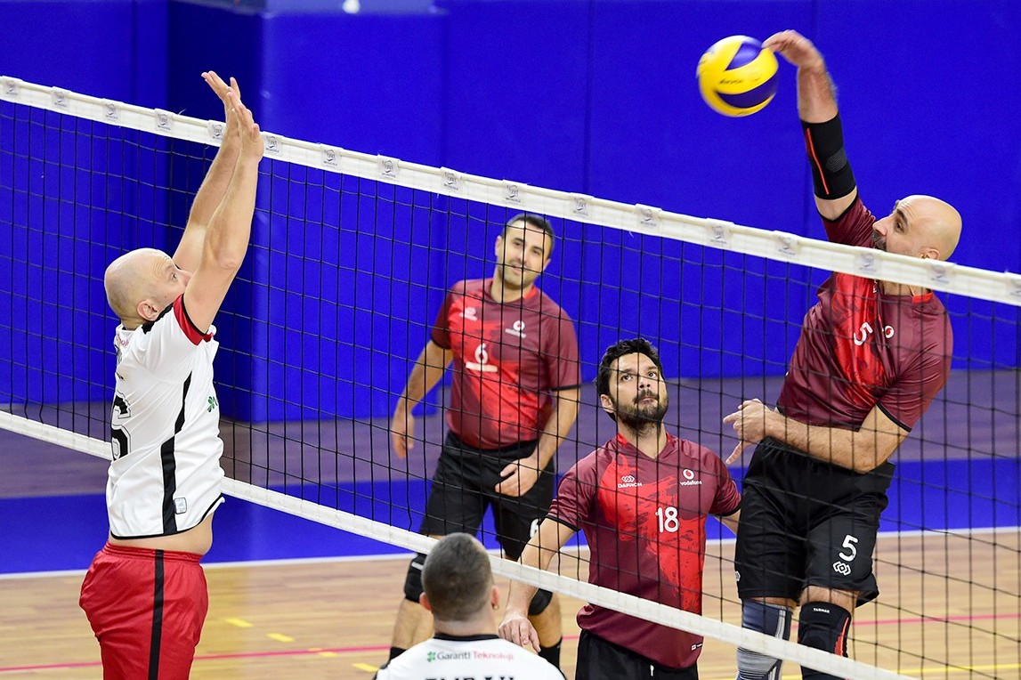 Vodafone 3-0 Garanti Teknoloji