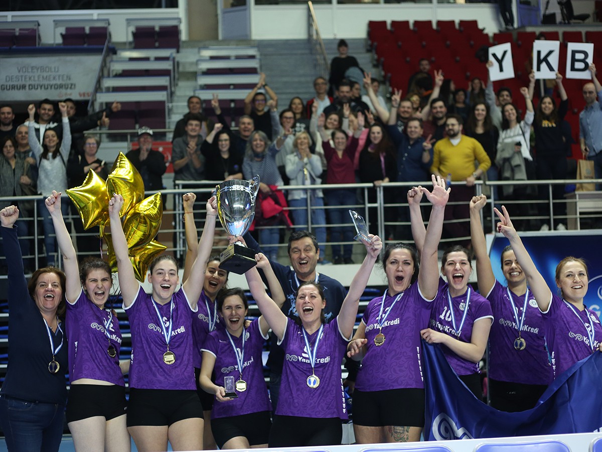 Şampiyon "Yapı Kredi Bankası"