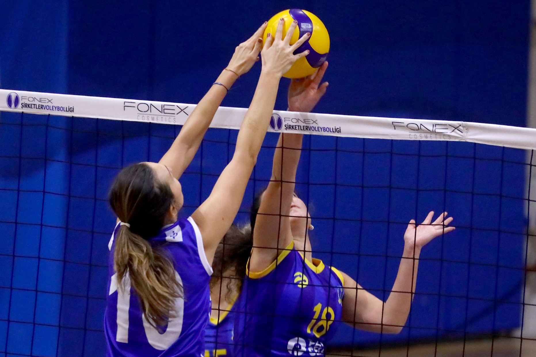 Turkcell 0-3 İş Yatırım