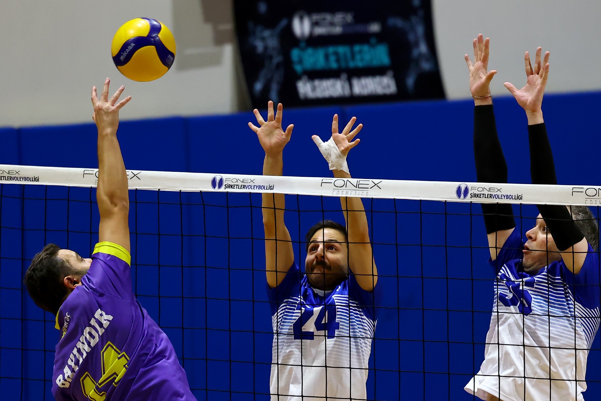 Türkiye İş Bankası 3-0 Getir