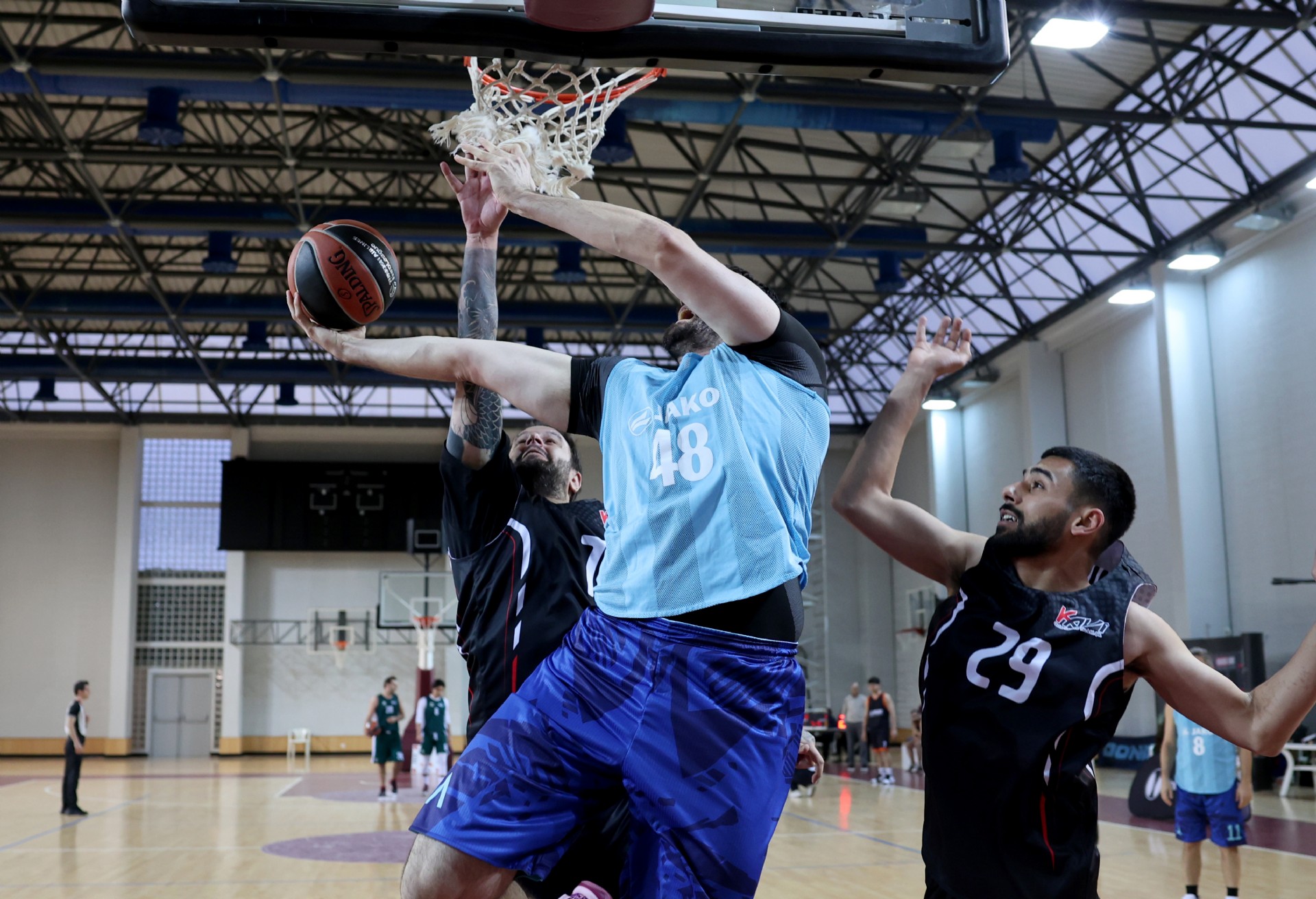 Nefes Kesen Maçta Acıbadem Yarı Finalde