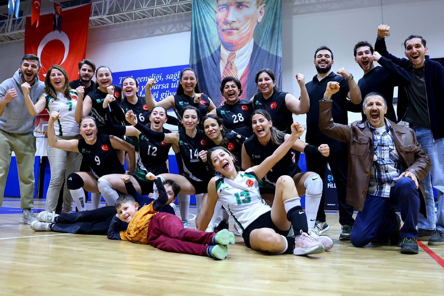 TEB İlk Sezonunda Finalde