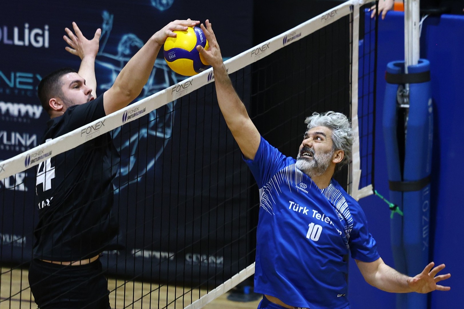 Türk Telekom 3-0 Mercedes-Benz Türk