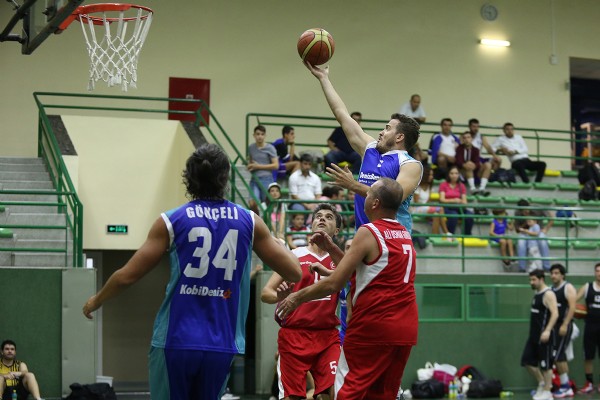 Arçelik 18-16 Denizbank (Grup H)