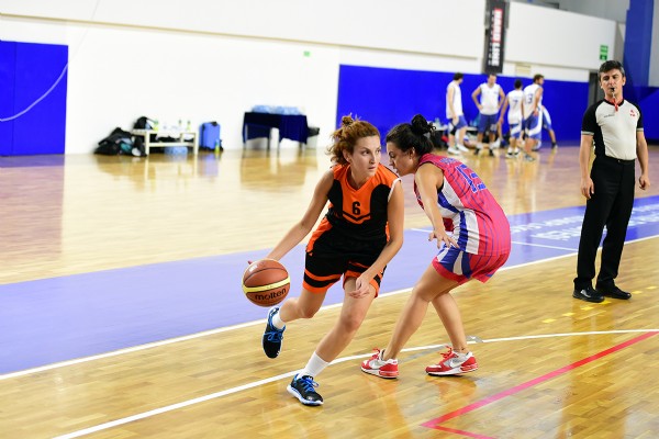 Kadınlar Basketbol Ligi Grup Lideri Eczacıbaşı