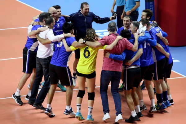 Şampiyon "Türk Telekom", İkinci "Ekol Lojistik"