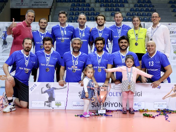 "Türk Telekom" Kupaya Uzandı