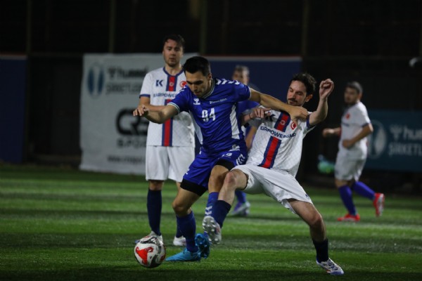 Garanti BBVA 5-1 Karadeniz Holding