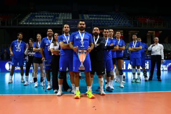 Şampiyon "Milli Reasürans"