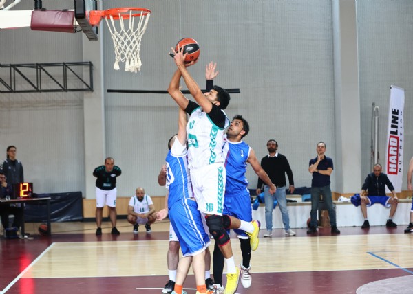 Henkel Liderliğini Sürdürdü