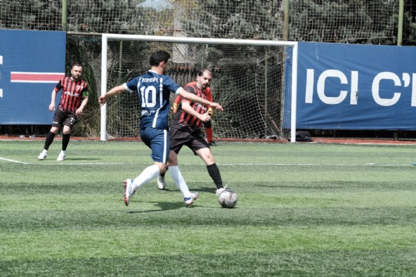Fellas 4-4 Atr Yapı