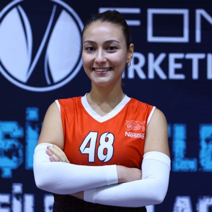 Gülben<br />İyibilir