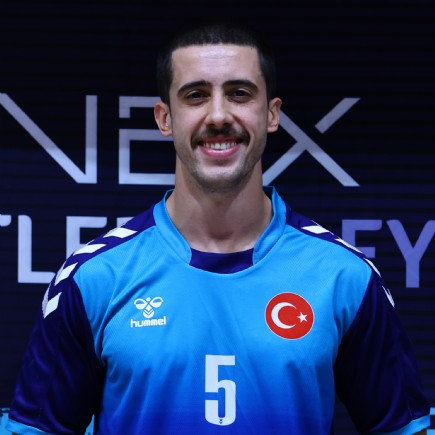 Umut<br />Çakıroğlu