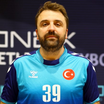 Semih<br />Akbaş