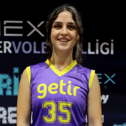 Saliha<br />Taşıyan