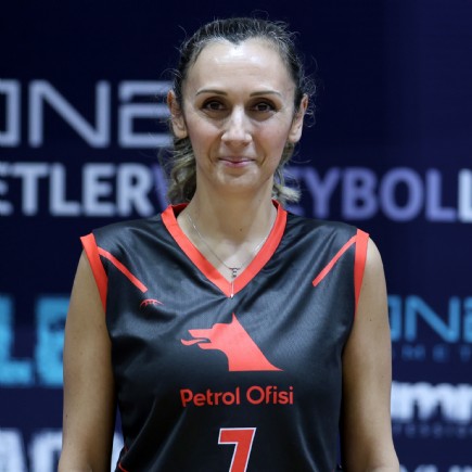 Hande<br />Demirbilek