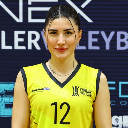 Selen Özkan