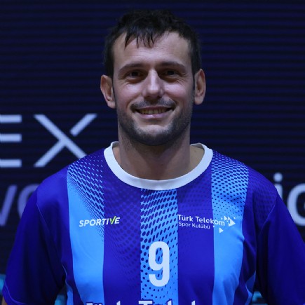 Uğur<br />Taşdelen