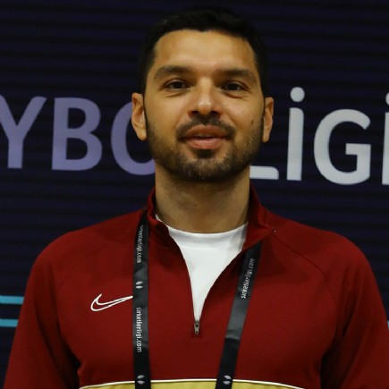 Emir<br />Akdoğan